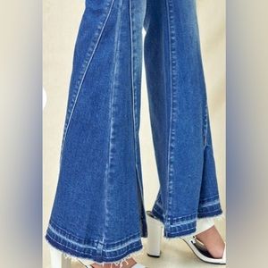 WOMEN’S KanCan jeans 11/29 waist higher rise and more stretch for comfort